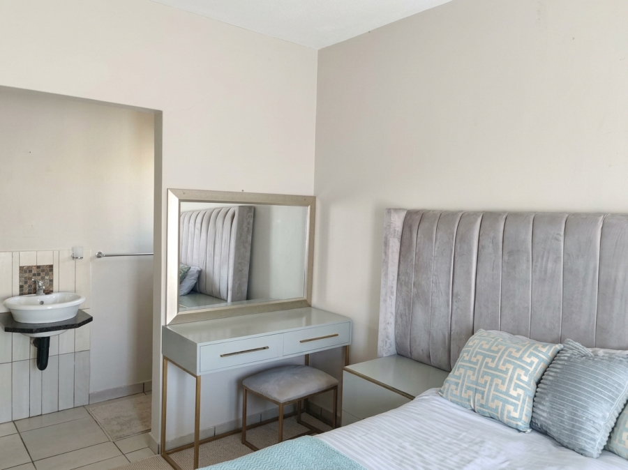 To Let 3 Bedroom Property for Rent in Waterval East North West